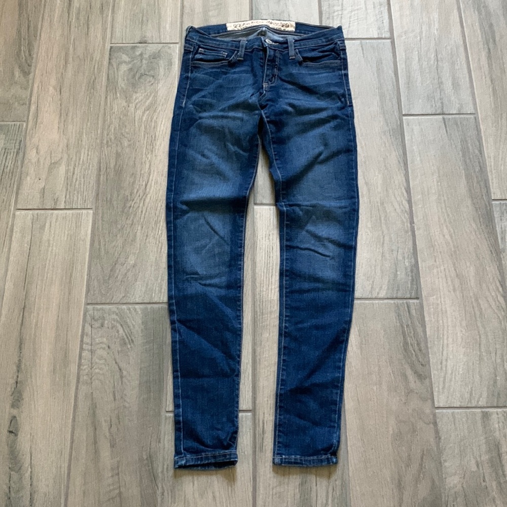 Pookie loves Sebastian jeans